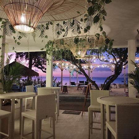 Playa Bonita Hotel & Beach Club Gili Air Exterior photo