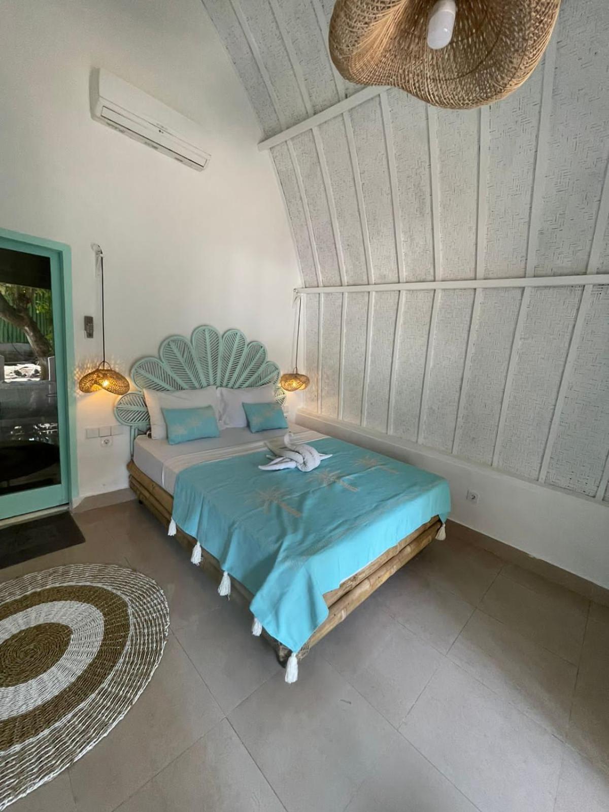Playa Bonita Hotel & Beach Club Gili Air Exterior photo